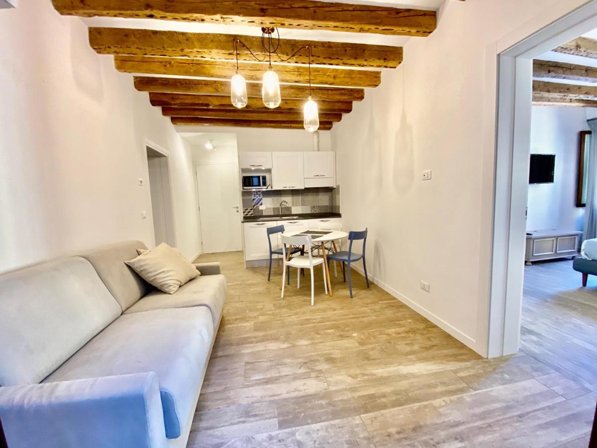 Suite House New Apartments Wi Fi Venice Island Ngoại thất bức ảnh