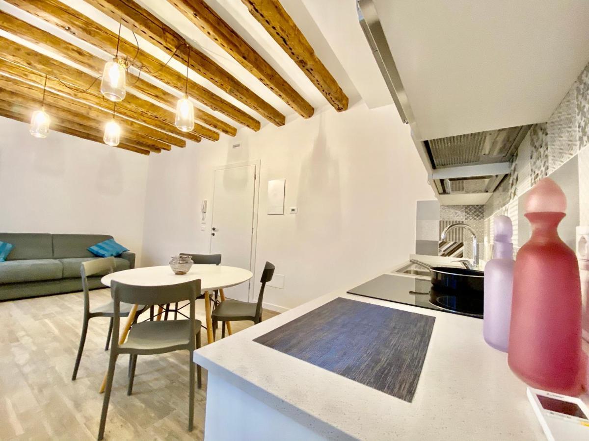 Suite House New Apartments Wi Fi Venice Island Ngoại thất bức ảnh