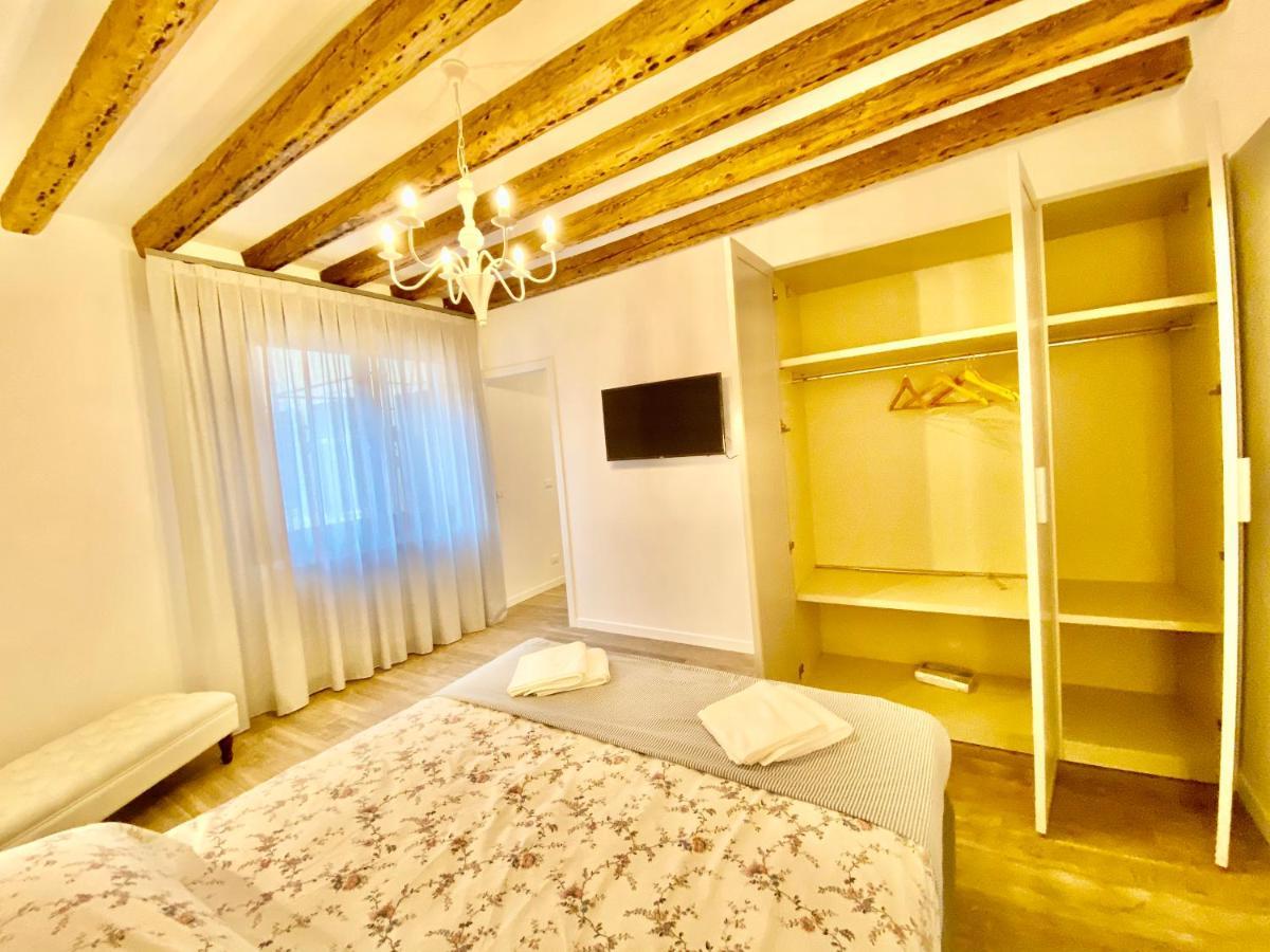 Suite House New Apartments Wi Fi Venice Island Ngoại thất bức ảnh
