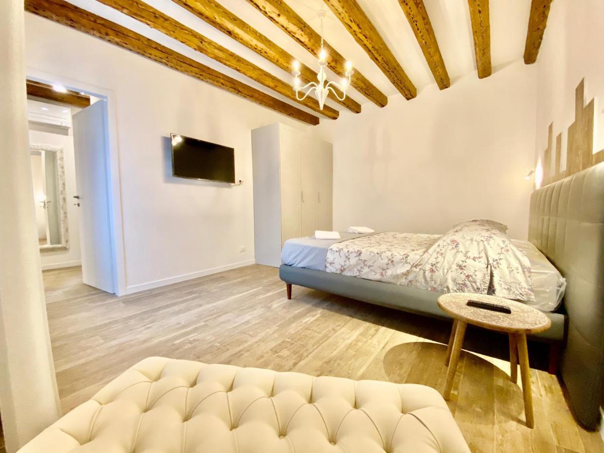 Suite House New Apartments Wi Fi Venice Island Ngoại thất bức ảnh